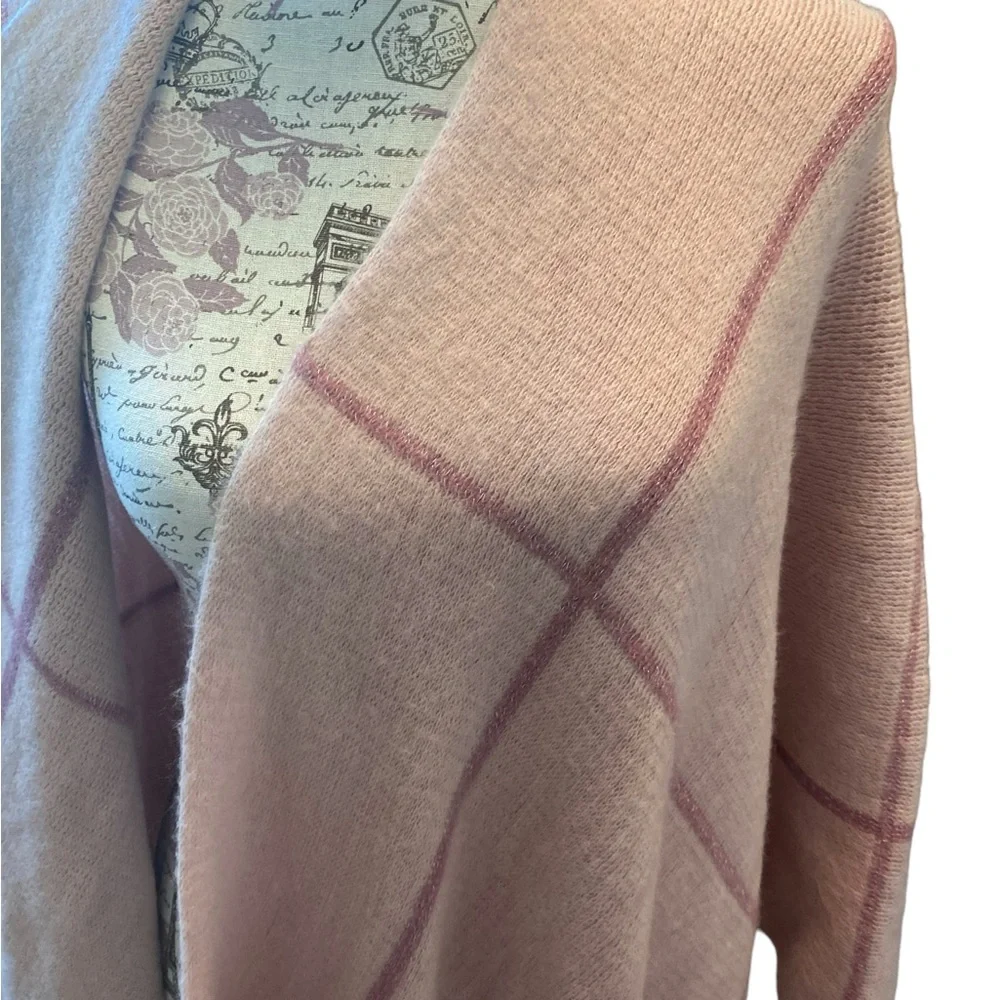 Authentic Vince Camuto Blush Wrap